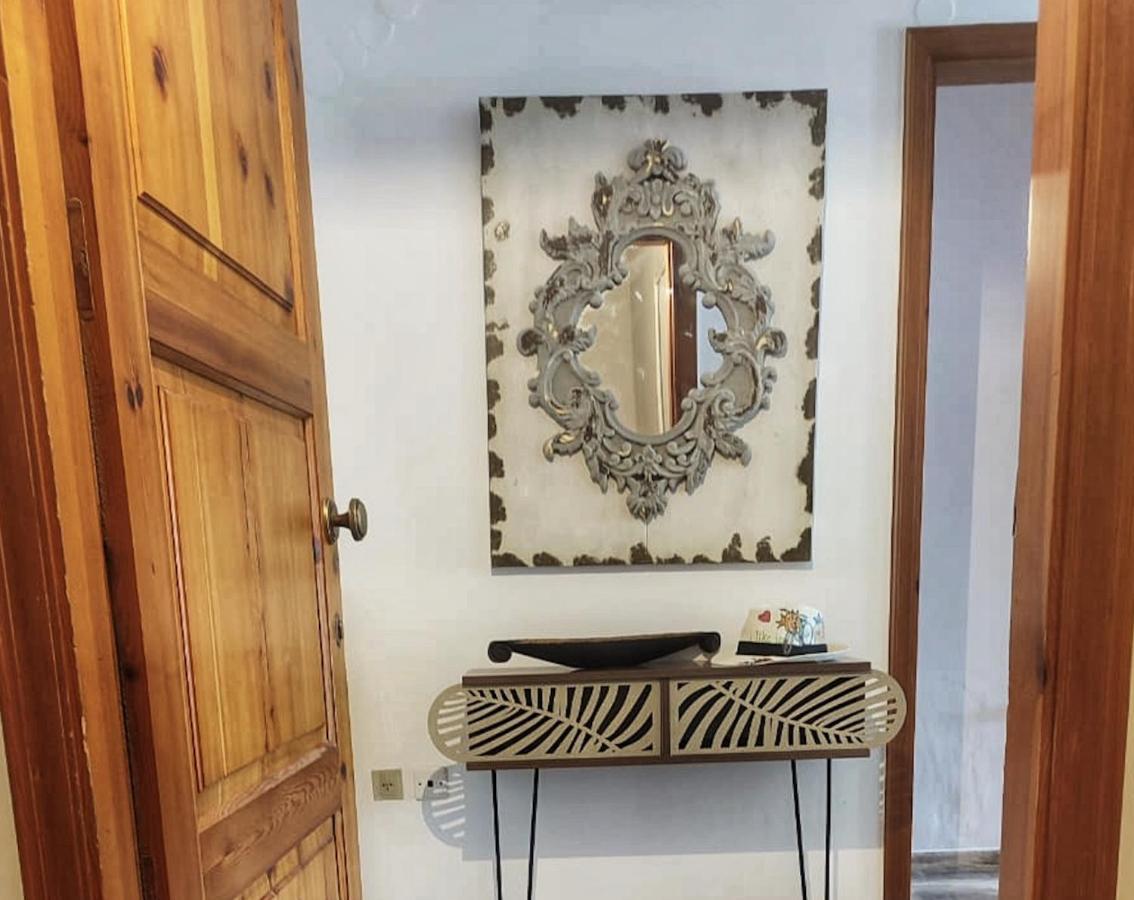 Lauren'S Charm Town Apartment Lefkada City Bagian luar foto